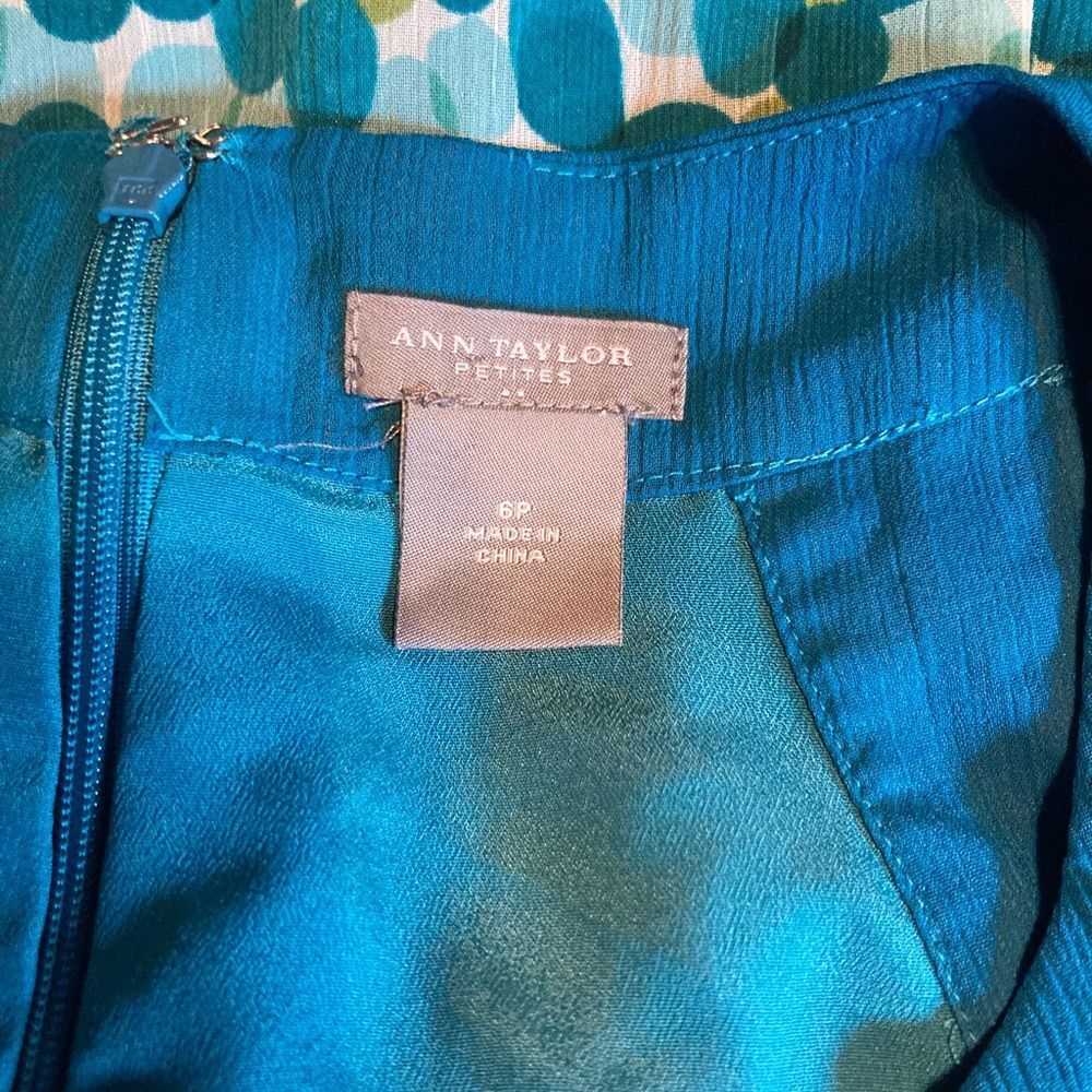 Ann Taylor Loft Teal and green Lightweight Dress - Picture 2 of 5